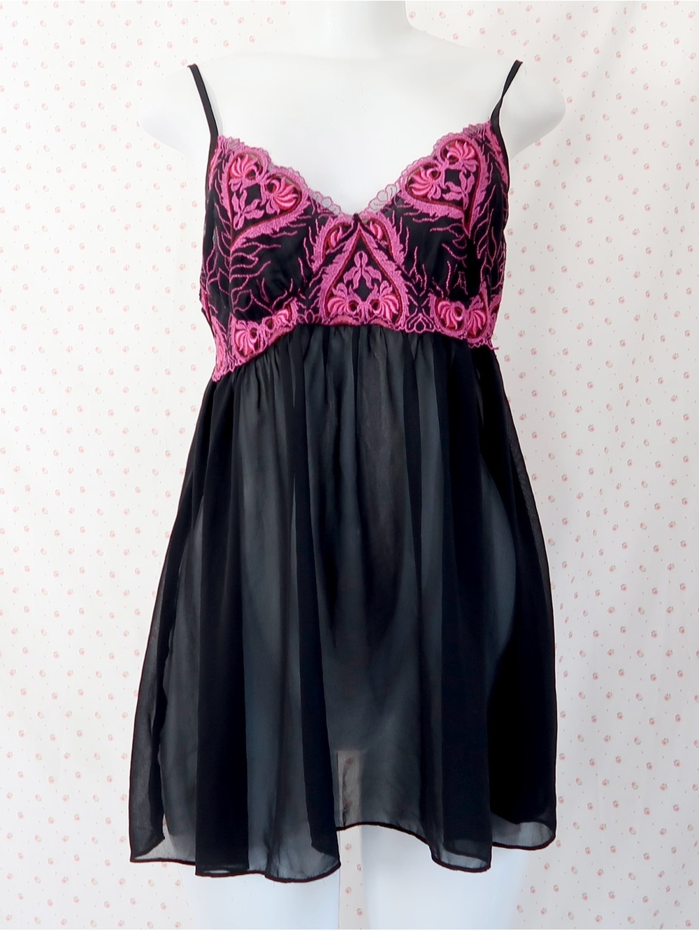 Black & Pink Lace-Trim Babydoll Chemise